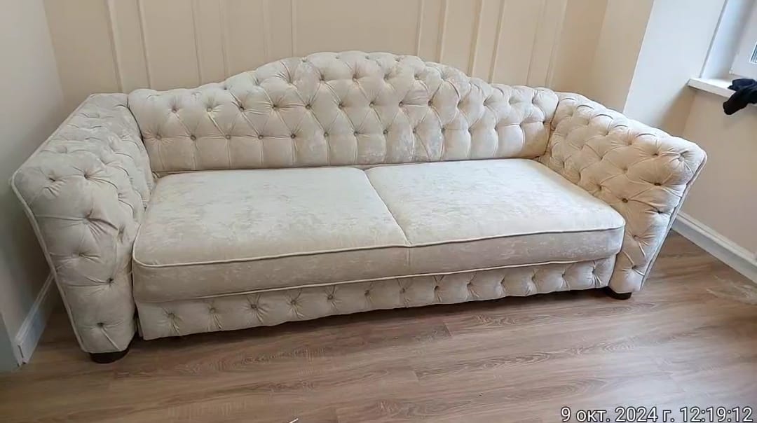 Обивка дивана. Площадь Ильича