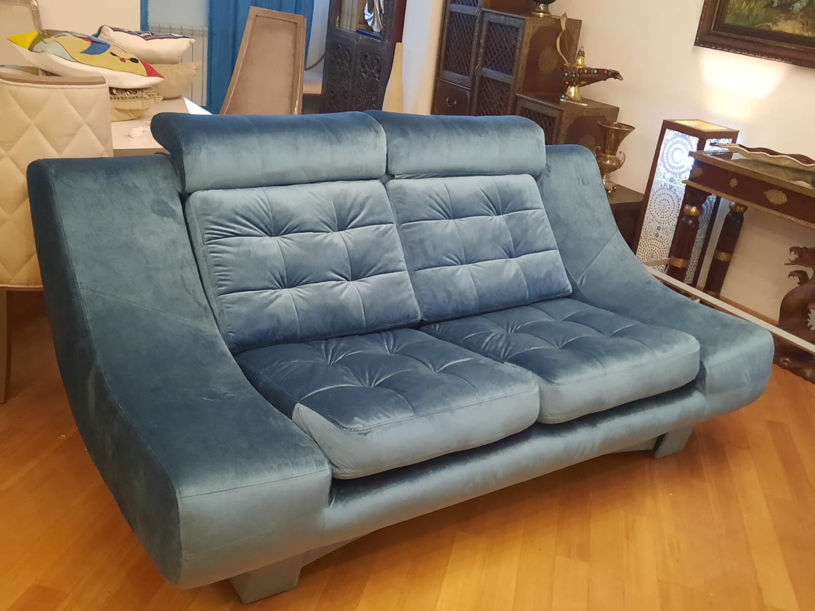 Обивка дивана на дому. Площадь Ильича