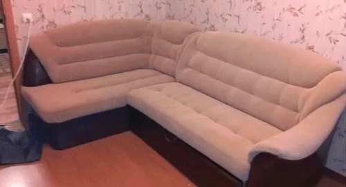 Перетяжка углового дивана. Площадь Ильича