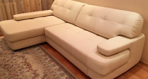Обивка углового дивана.  Площадь Ильича